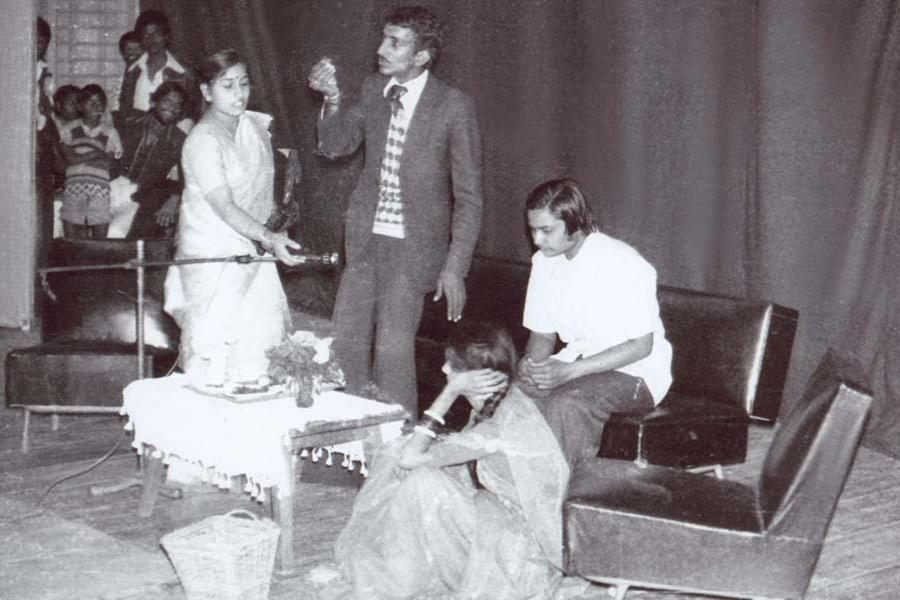 Brahmachari Girish Ji has participated in a stage drama during Law studies at Jabalpur University. Absolute right in both pictures. October 1982